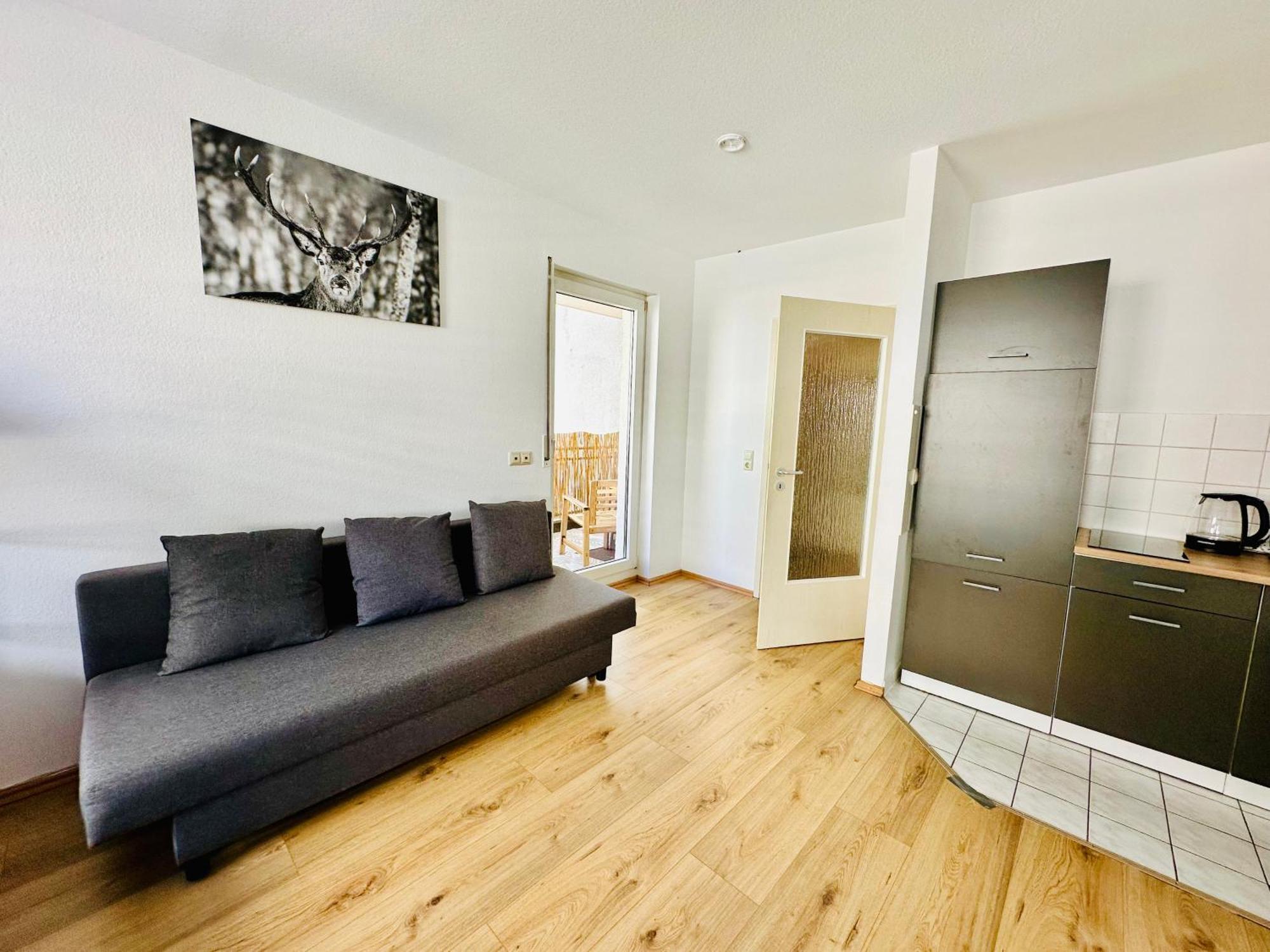 In Stoetteritz With Balcony - Great Public Transport Links To The Apartment